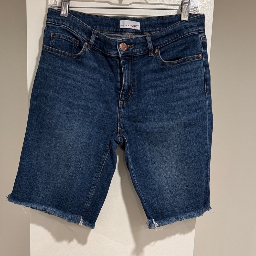 Loft Women’s jorts  size 6 excellent condition